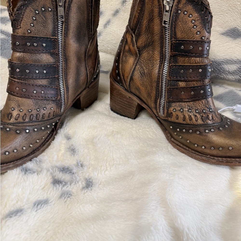 Freebird by Steven Brown Ankle Boots with Silver Accents - Picture 5 of 8